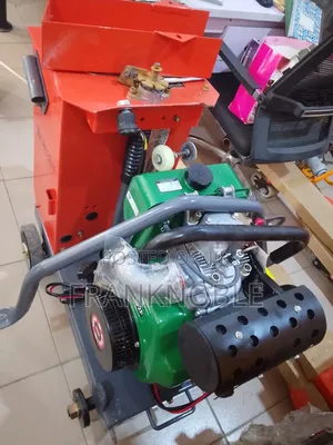 Asphalt Cutting Machine