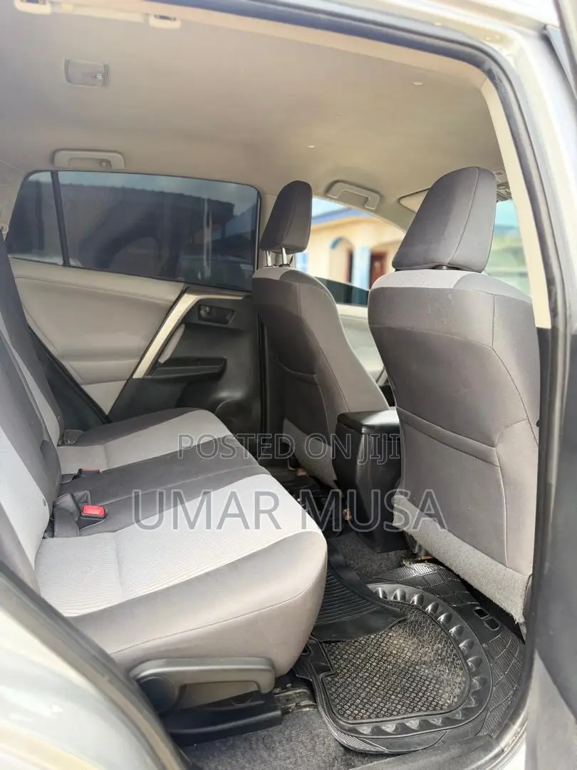 Toyota RAV4 2014 Silver