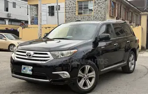 Toyota Highlander Limited 3.5l 4WD 2013 Black