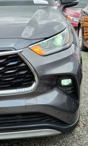 Toyota Highlander Platinum 2021 Gray