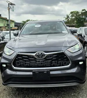Toyota Highlander Platinum 2021 Gray