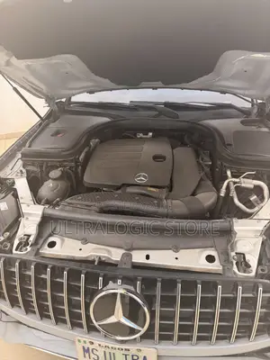 Mercedes-Benz GLC-Class 2021 White