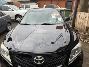 Toyota Camry SE 4dr Sedan (2.5L 4cyl 6A) 2011 Black