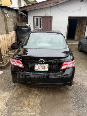 Toyota Camry SE 4dr Sedan (2.5L 4cyl 6A) 2011 Black