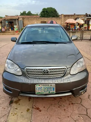 Toyota Corolla Sedan Automatic 2005 Gray