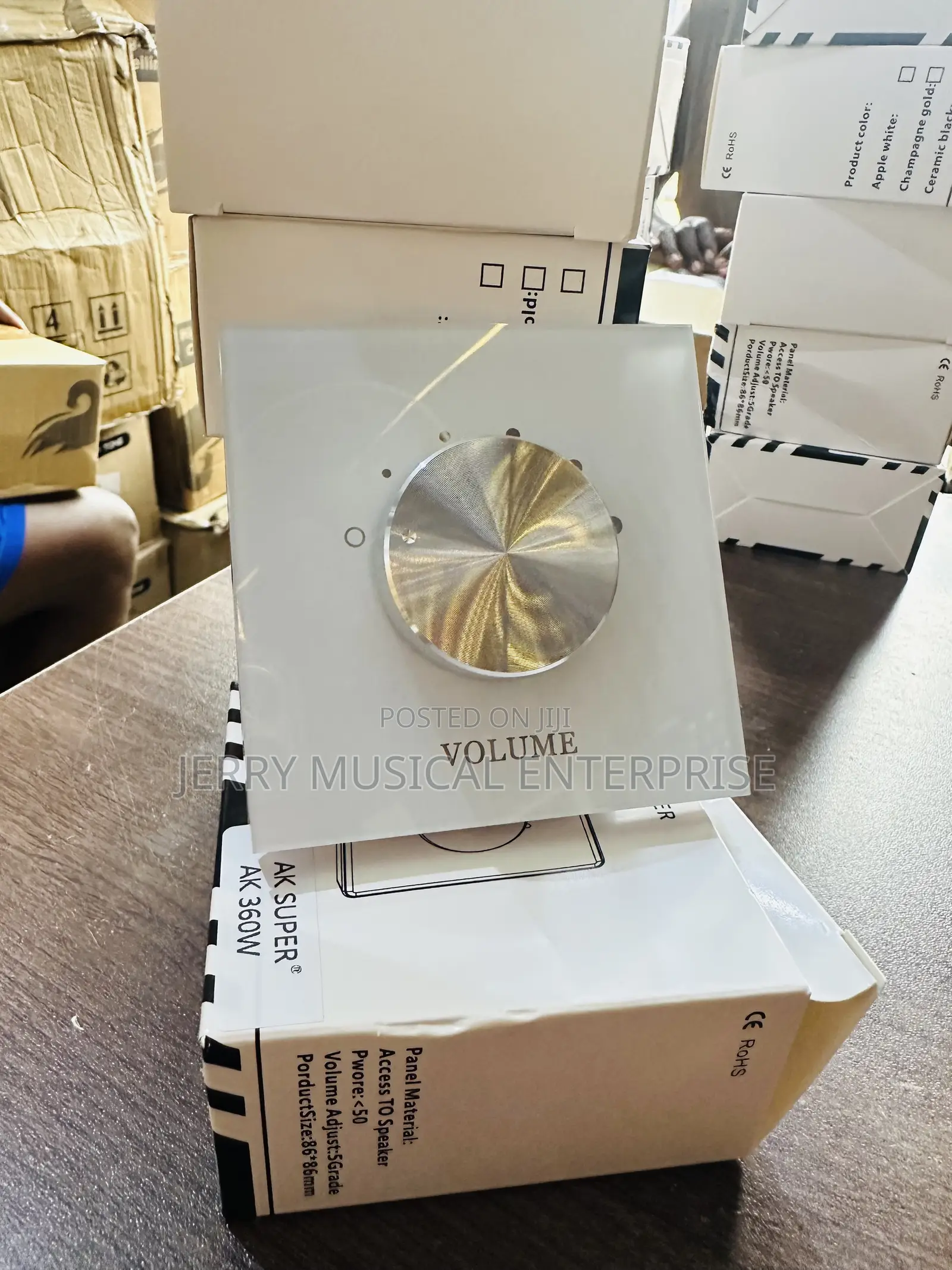Which Color Sliver Volume Controller