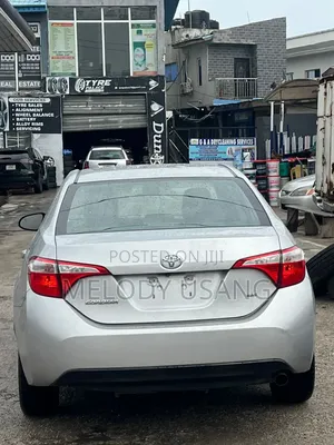 Toyota Corolla 2016 Silver