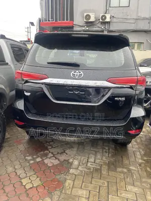 Toyota Fortuner 2019 Black
