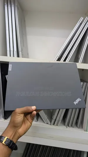Laptop Lenovo ThinkPad T14 G2 16GB Intel Core i7 SSD 512GB