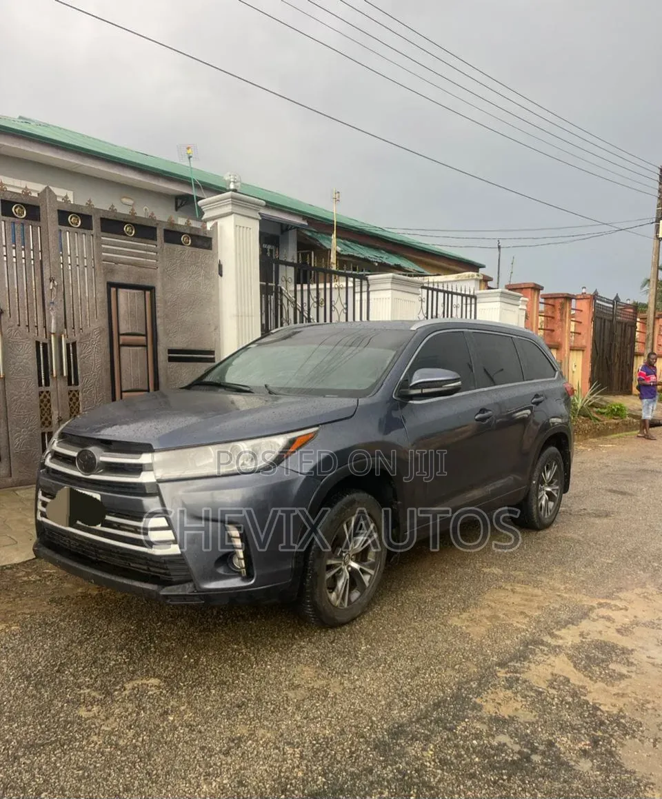 Toyota Highlander 2015 Blue