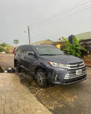Toyota Highlander 2015 Blue