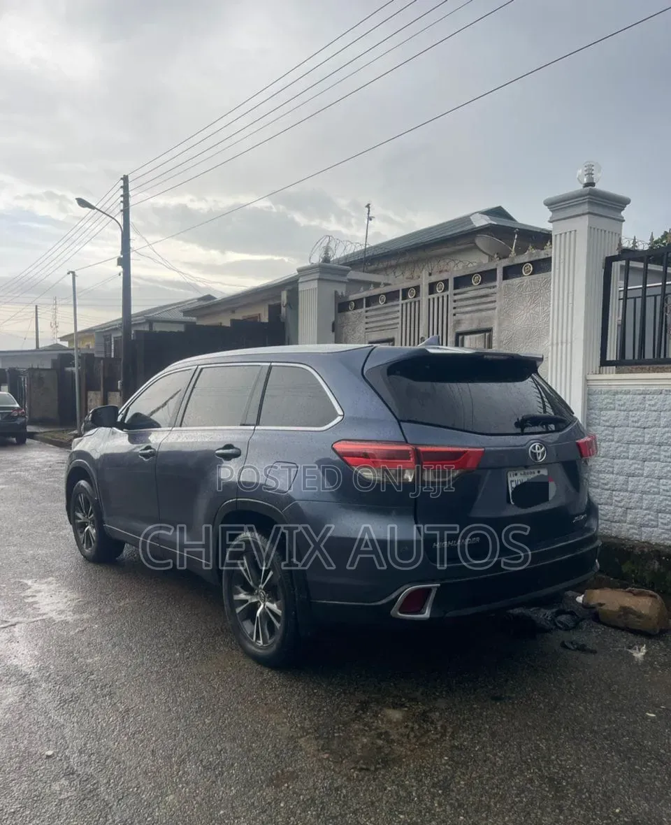 Toyota Highlander 2015 Blue