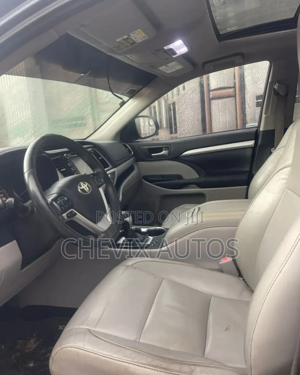 Toyota Highlander 2015 Blue