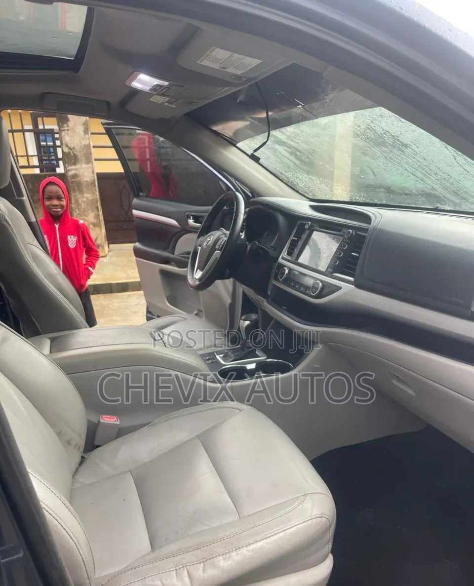 Toyota Highlander 2015 Blue