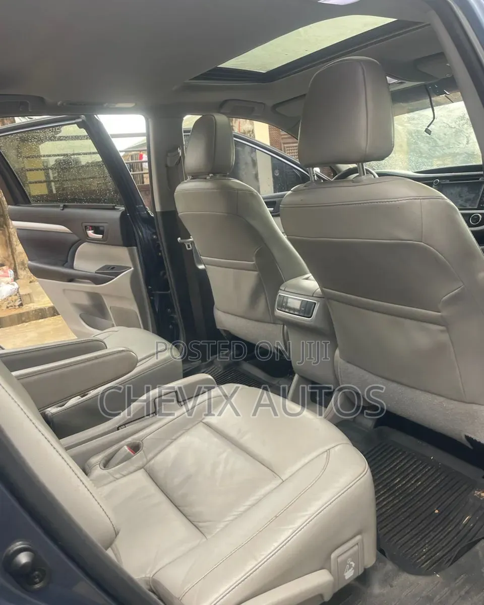 Toyota Highlander 2015 Blue