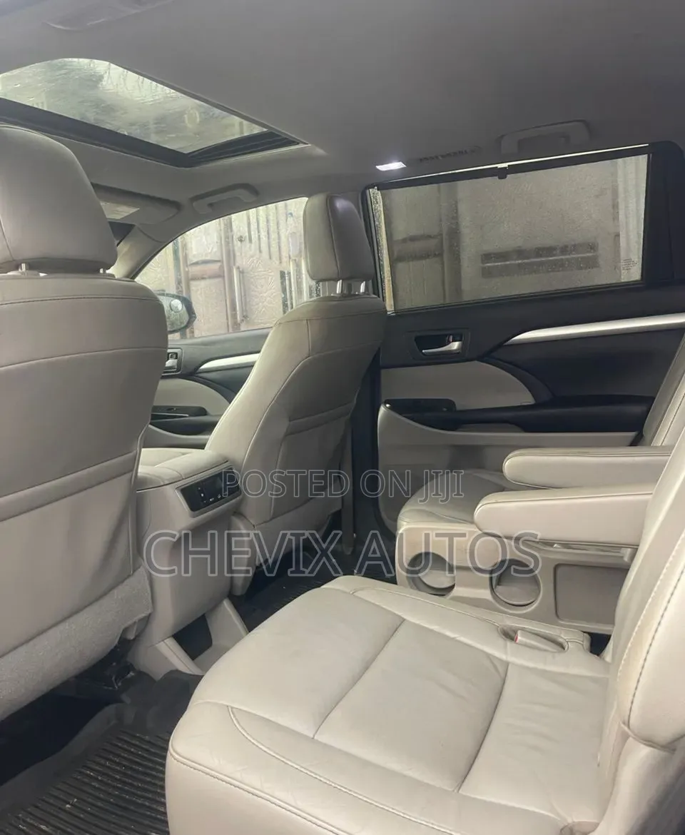 Toyota Highlander 2015 Blue