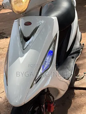 Kymco 2017 White