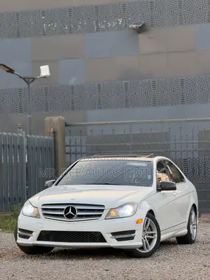 Mercedes-Benz C300 2014 White