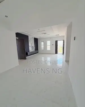 3bdrm Apartment in GRA Phase 2 Shangisha for sale