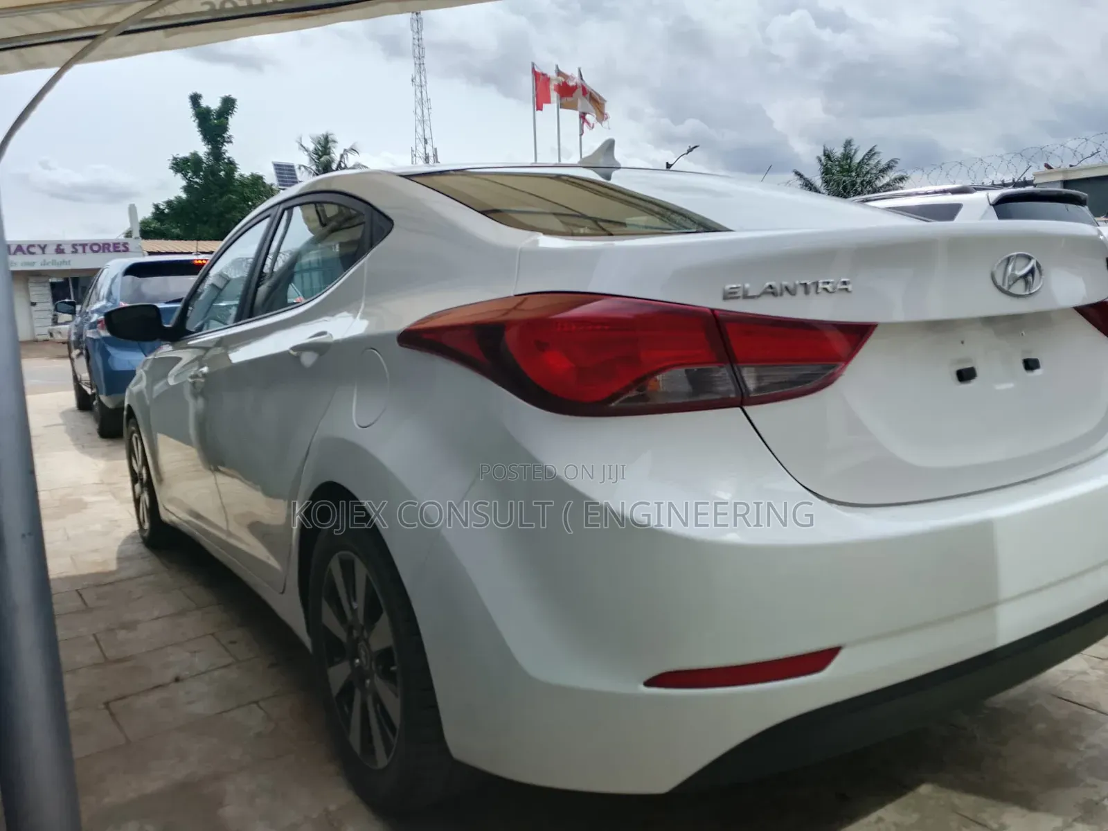 Hyundai Elantra 2014 White