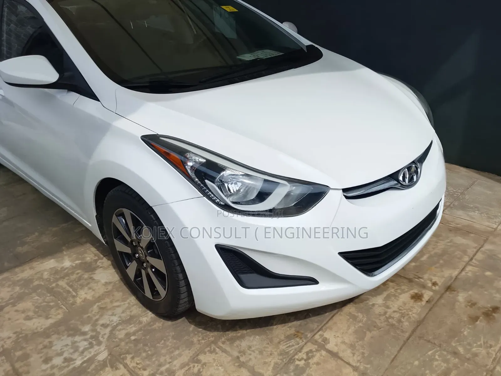Hyundai Elantra 2014 White