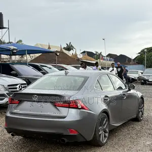 Lexus IS 2017 Gray