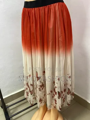 Chic Orange and Cream Patterned Skirt