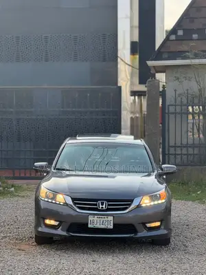 Honda Accord Touring 4dr Sedan FWD (3.5L 6cyl 6A) 2013 Gray