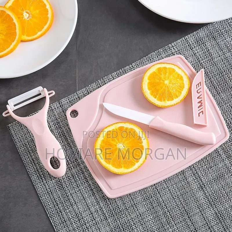 Mini Chopping Board, Peeler, and Mini Knife