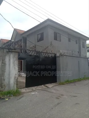 3bdrm Block of Flats in Agip Estate, Diobu Mile 4 for rent