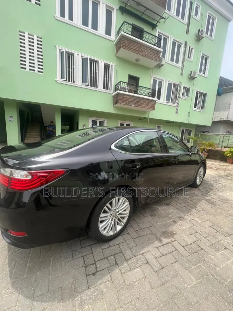 Lexus ES 2015 Black