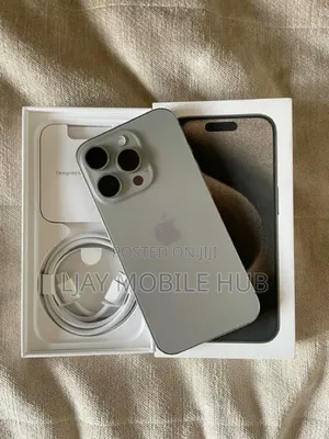 Apple iPhone 16 Pro Max 256 GB Silver