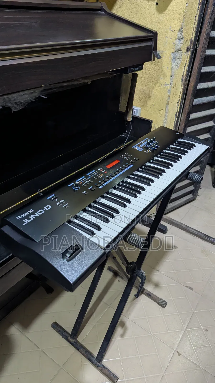 Roland Juno D