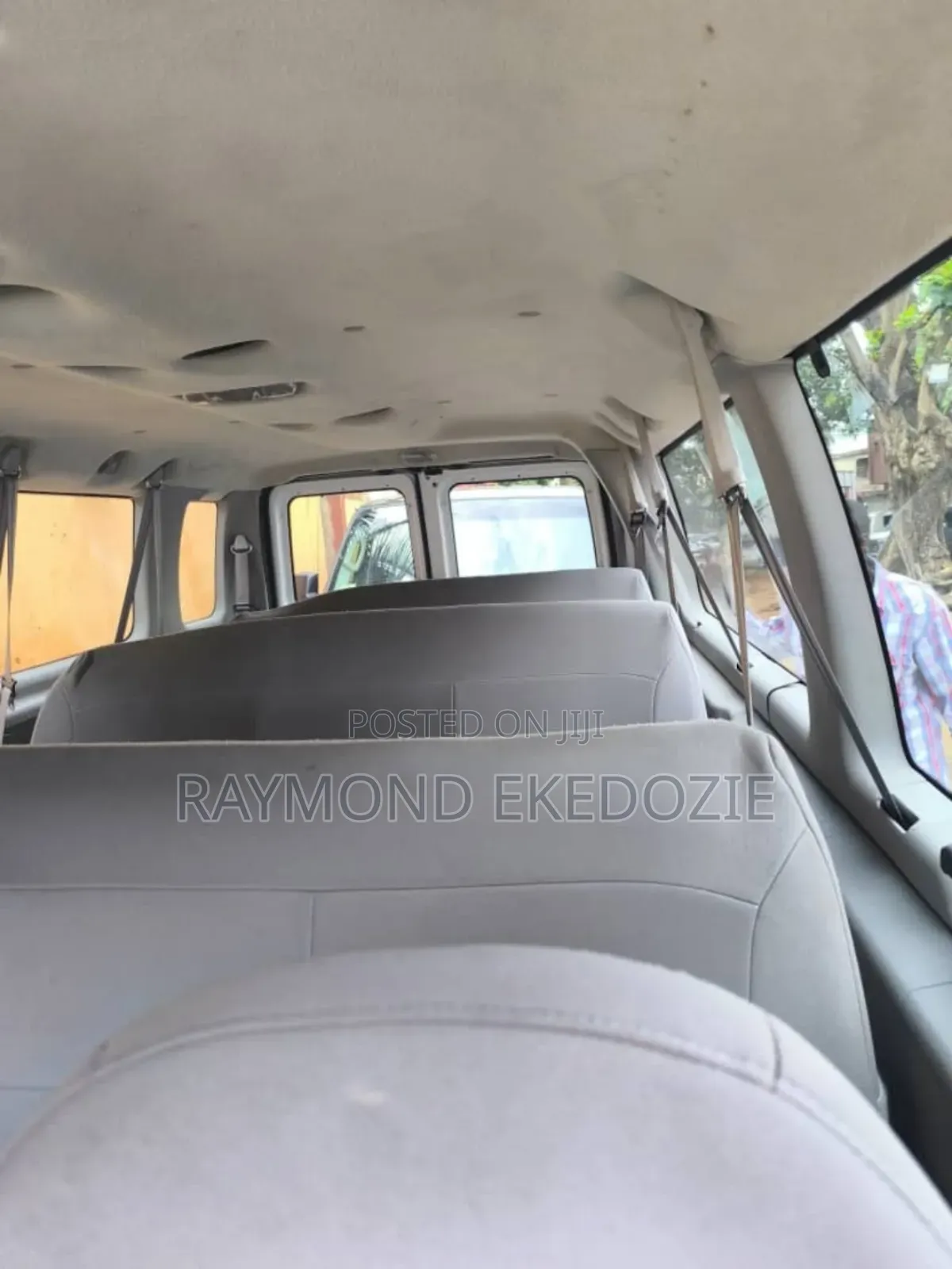 Ford E350 2000 White