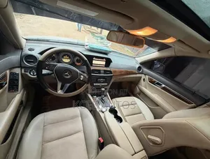 Mercedes-Benz C300 2012 Silver