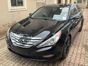 Hyundai Sonata SE Sedan FWD (2.4L 4cyl 6A) 2011 Black