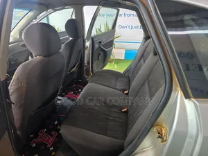 Ford Focus Wagon 2001 Silver