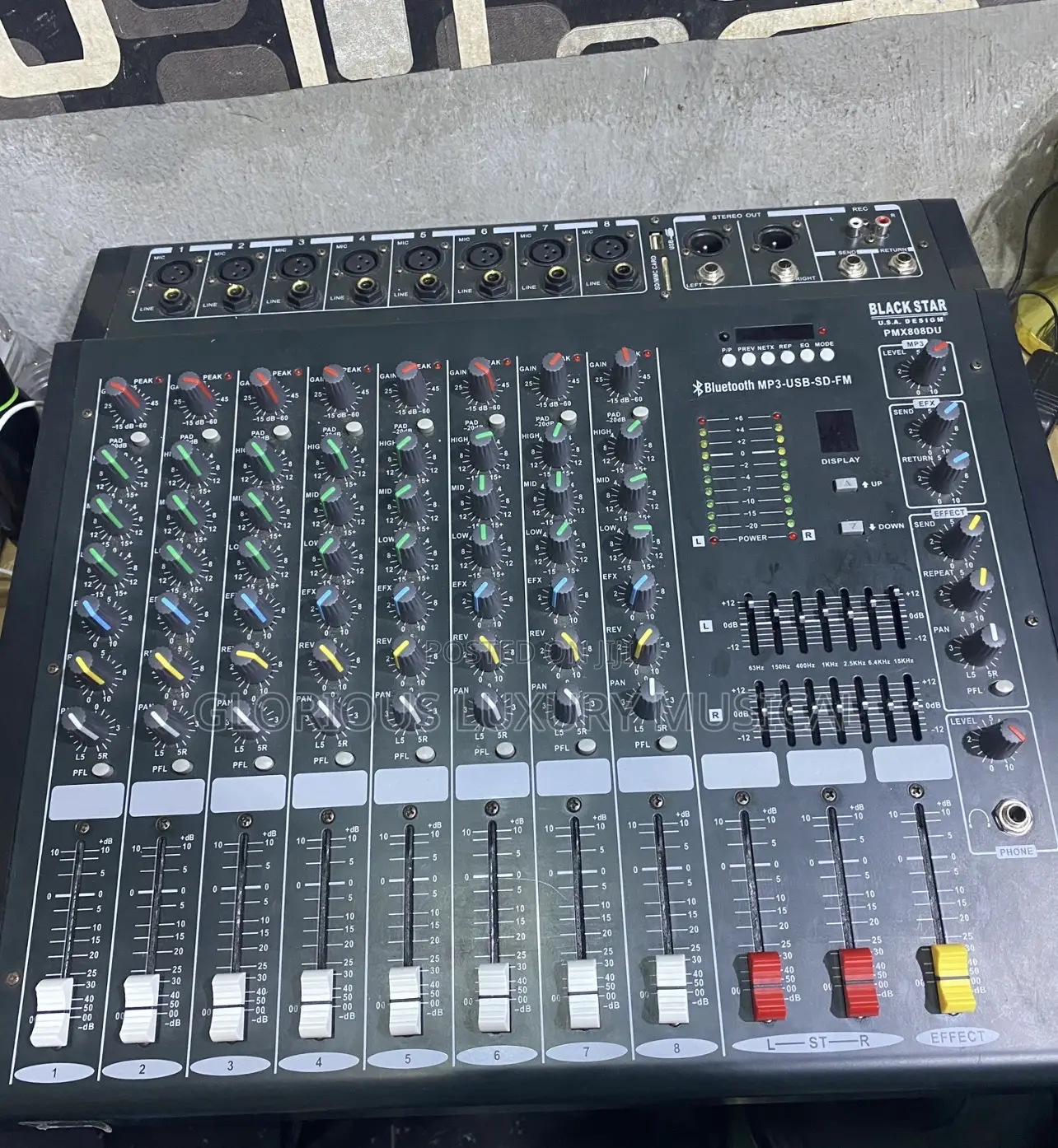 Original Yamaha 8chanel Powered Mixer