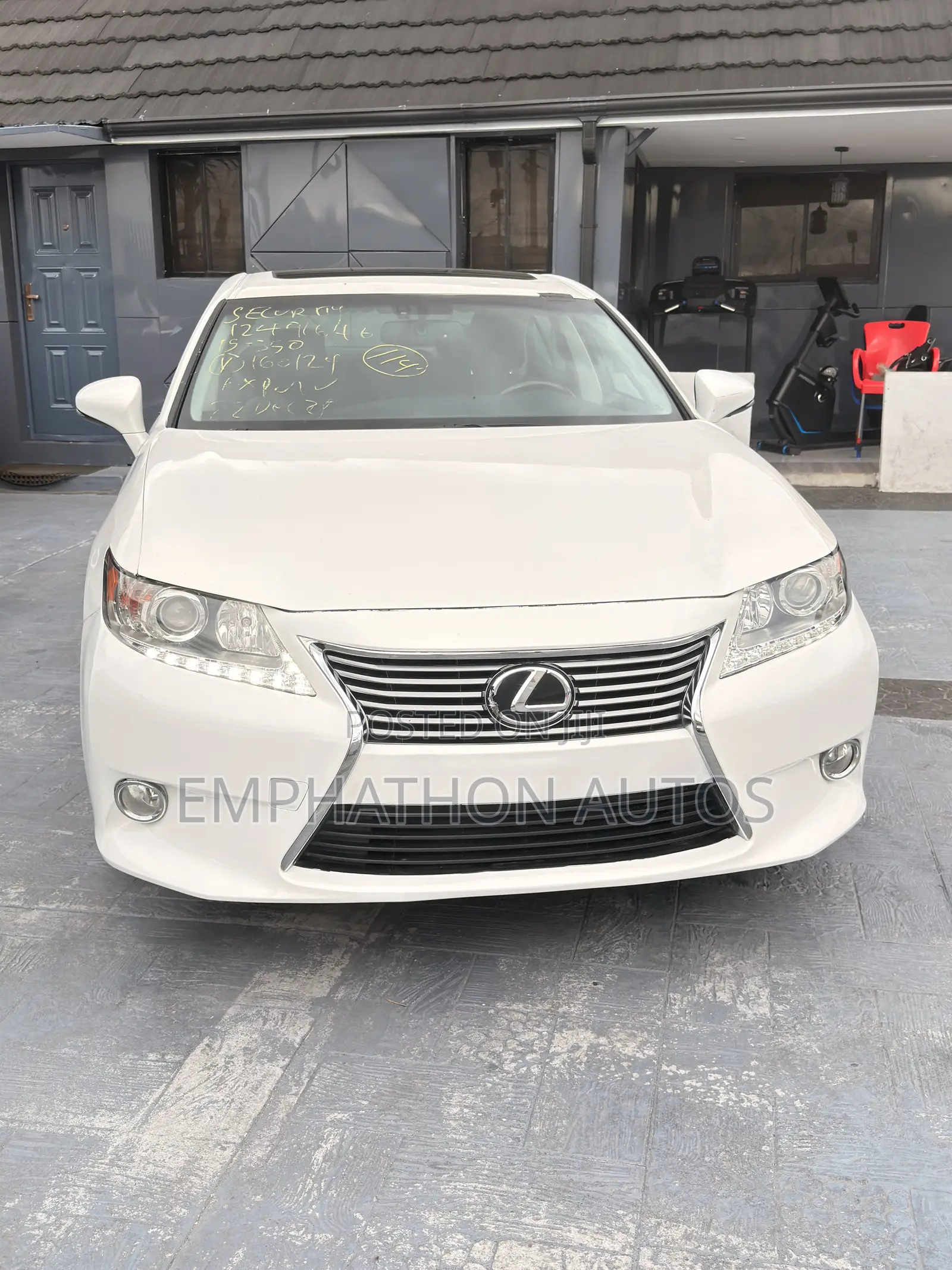 Lexus ES 2015 White