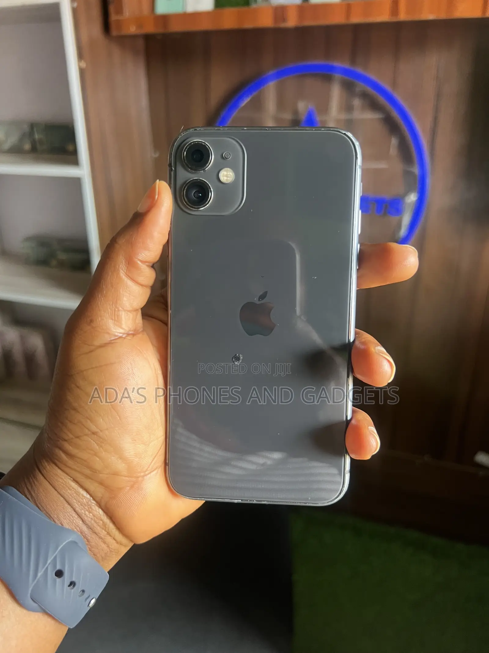 Apple iPhone 11 64 GB Black