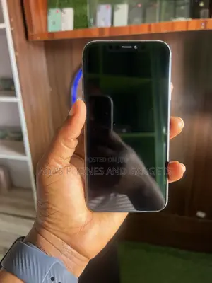 Apple iPhone 11 64 GB Black