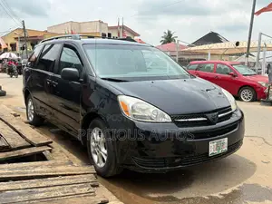 Toyota Sienna 2006 Black
