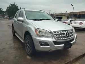 Mercedes-Benz M Class 2009 Silver