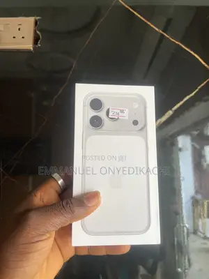 New Apple iPhone 17 Pro 256 GB White