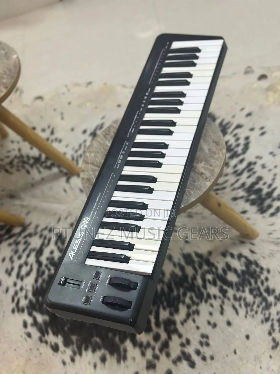 Alesis Qx49