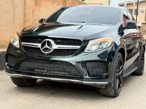Mercedes-Benz GLE-Class 2016 Black