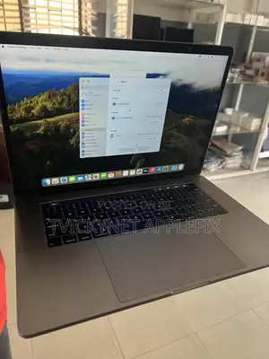 Laptop Apple MacBook Pro 2019 32GB Intel Core i7 SSD 500GB