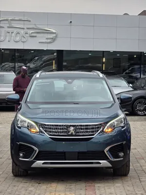 Peugeot 5008 2018 Green