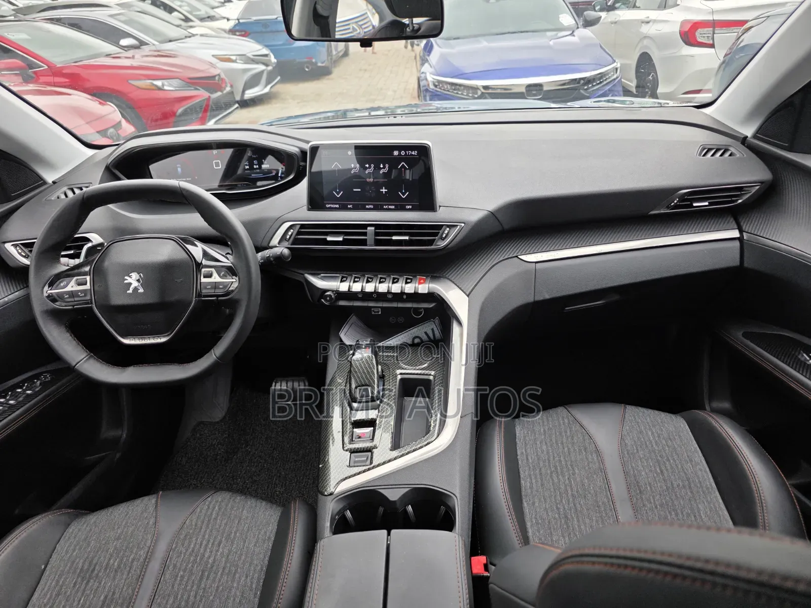 Peugeot 5008 2018 Green