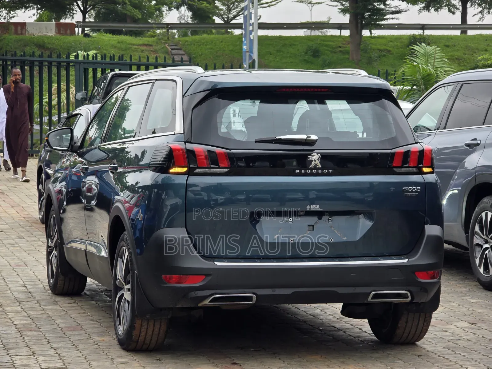 Peugeot 5008 2018 Green